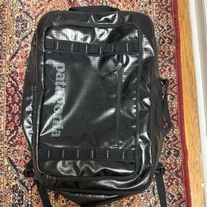 Patagonia Black Hole MLC 45L